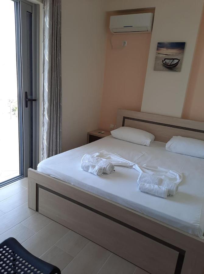 Bill's Sarande
