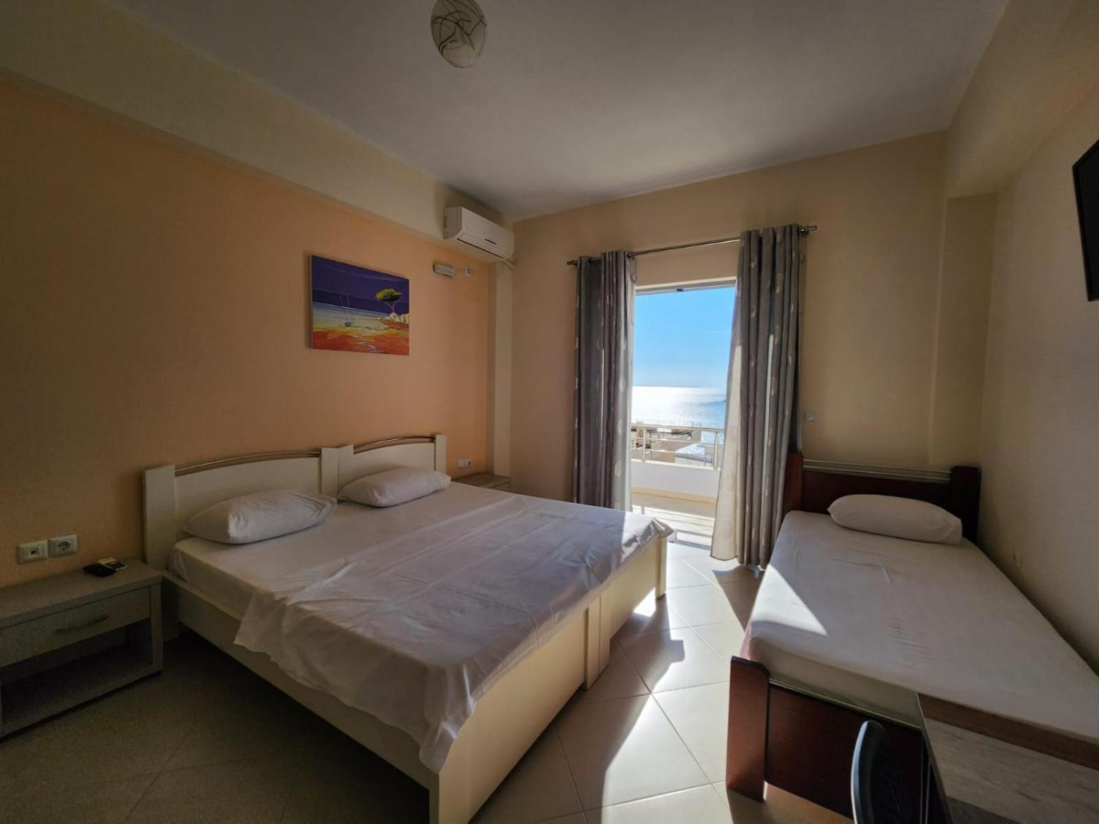 Bill's * Sarande